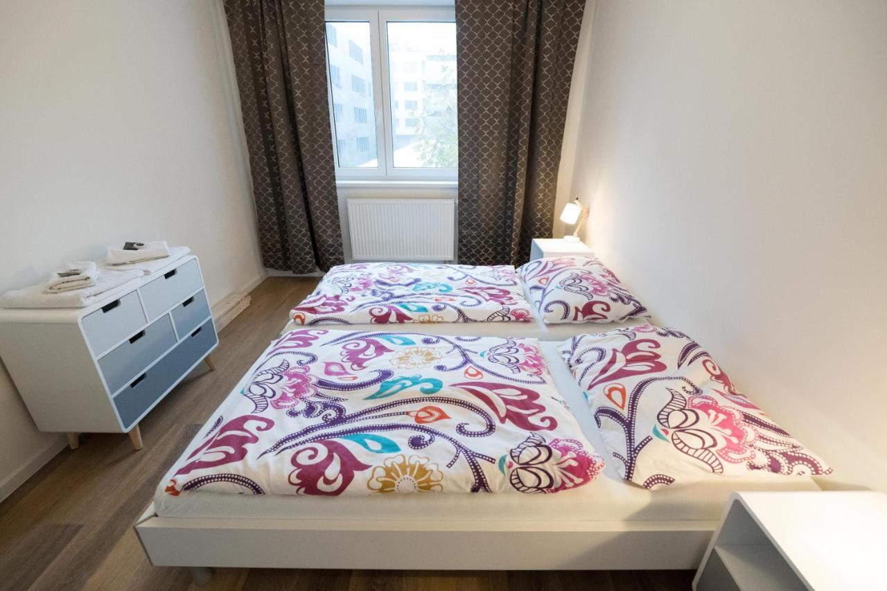 Bein Apartment With Parking Brno Exterior foto